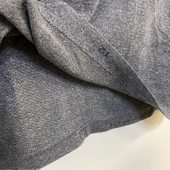 LULULEMON charcoal run swiftly tech long sleeve tee - Picture 2 of 3
